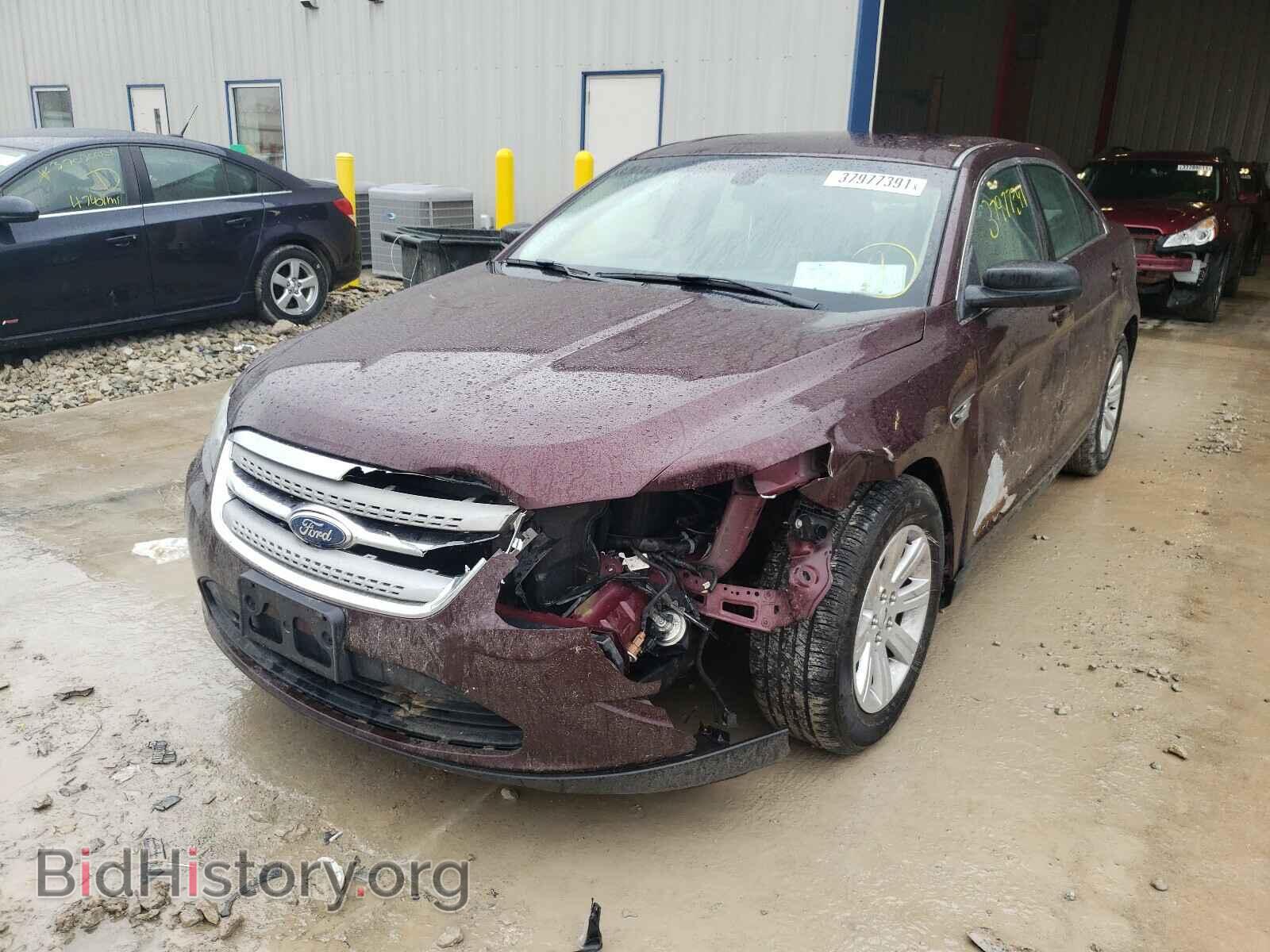 2011 FORD TAURUS - VIN: 1FAHP2DW0BG180847 - Фото 2