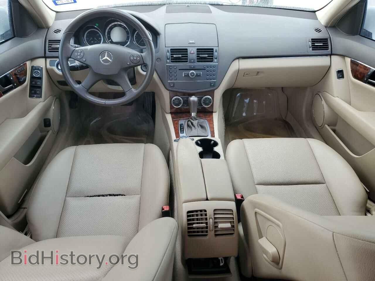 2010 MERCEDES-BENZ C-CLASS - VIN: WDDGF5EB2AF454842 - Фото 8