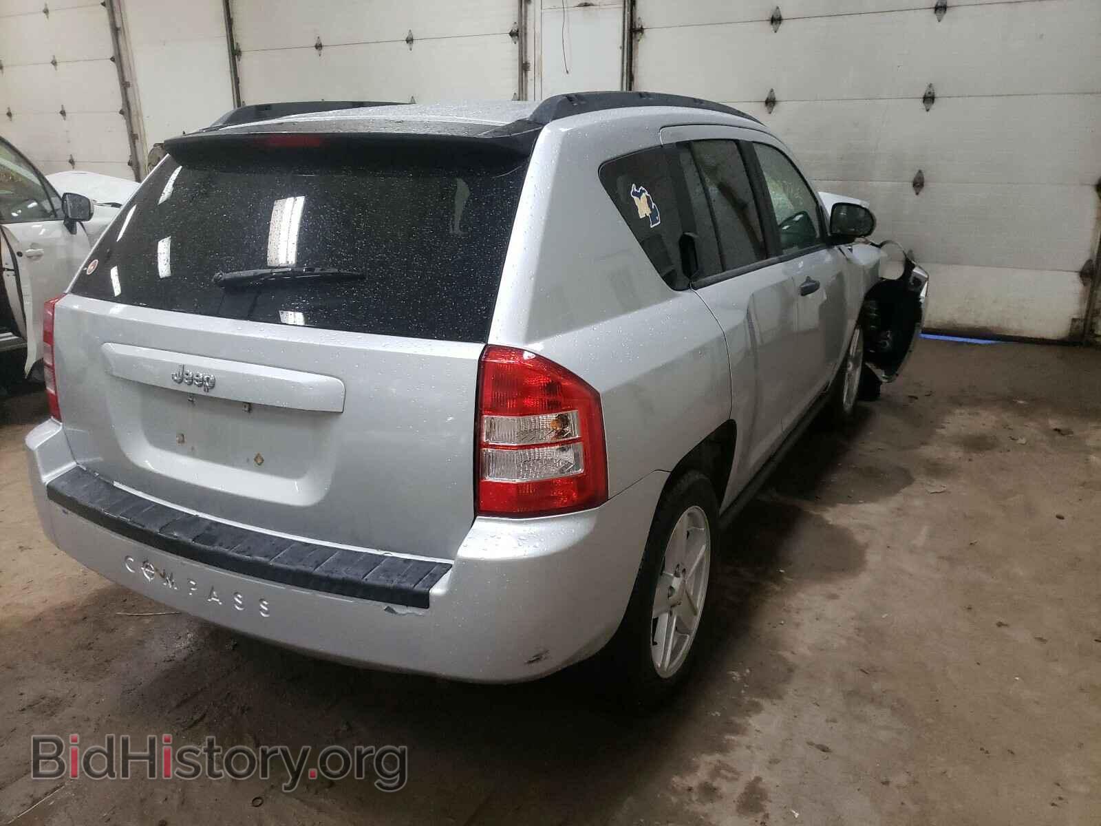 2007 JEEP COMPASS - VIN: 1J8FT47W47D112380 - Фото 4
