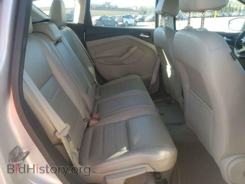 2013 Ford CMAX (VIN 1FADP5BU7DL546489) — photo 6 of 10