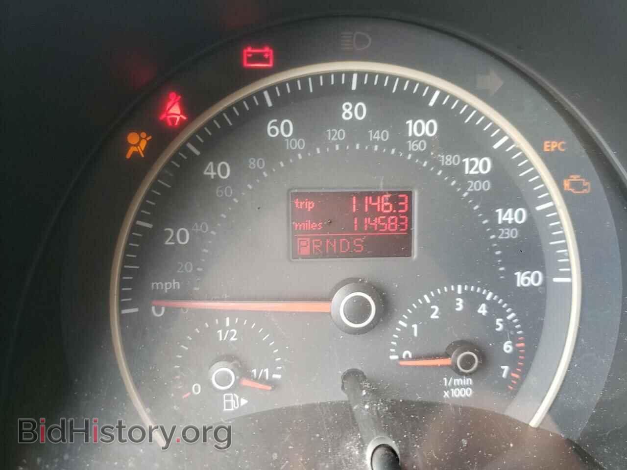 2010 VOLKSWAGEN BEETLE - VIN: 3VWPG3AG7AM016201 - Фото 8