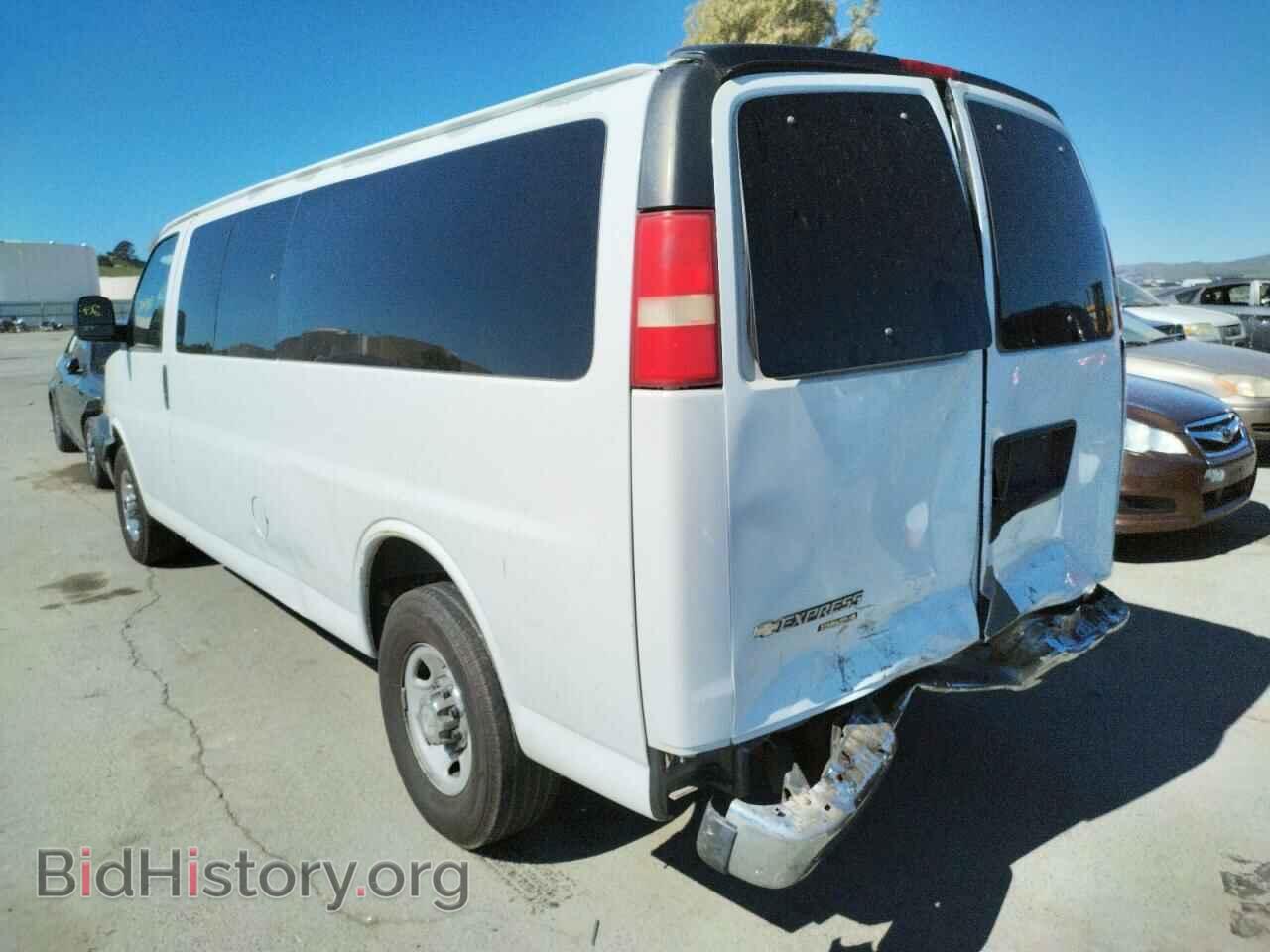 2008 CHEVROLET EXPRESS - VIN: 1GAHG39K581223153 - Фото 3