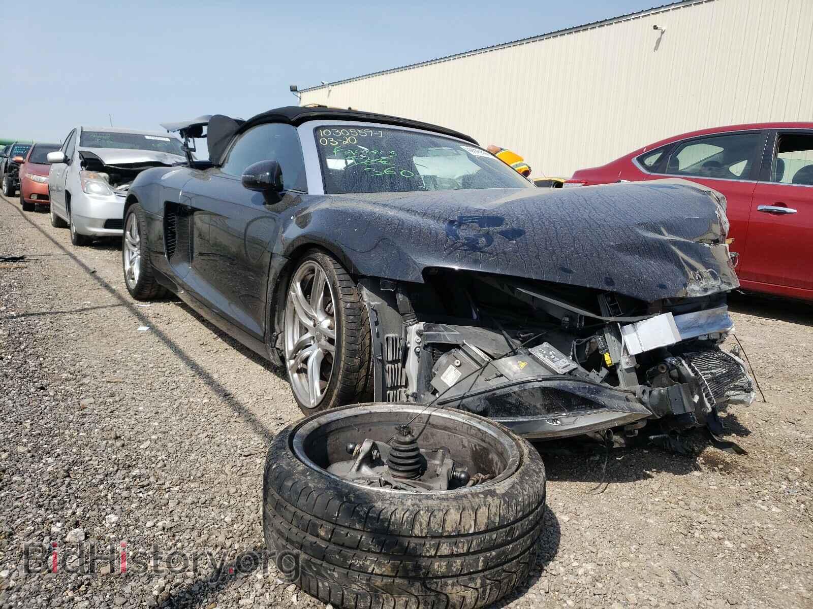 Photo WUASUAFG0BN003089 - AUDI R8 2011