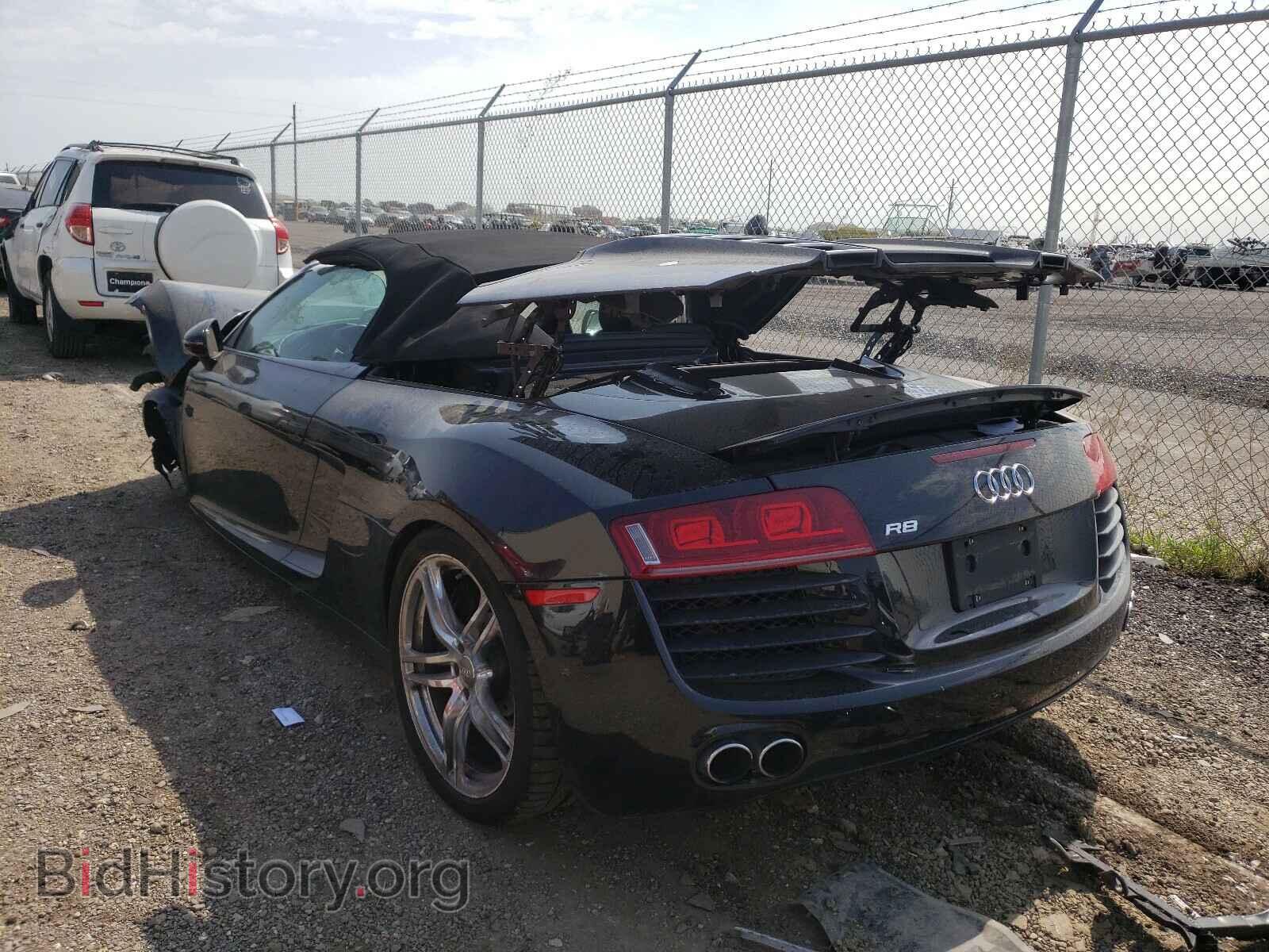2011 AUDI R8 - VIN: WUASUAFG0BN003089 - Фото 3