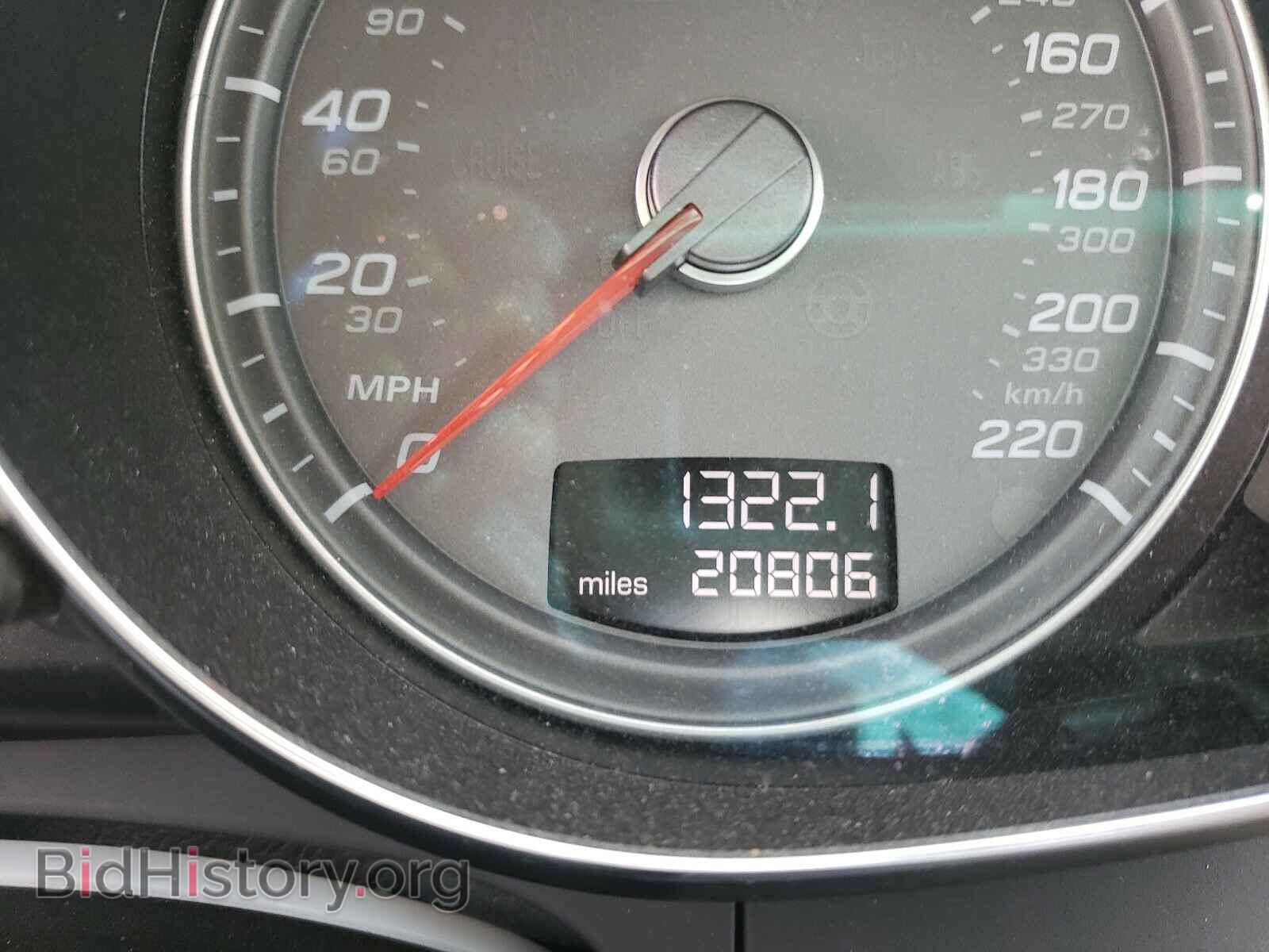 2011 AUDI R8 - VIN: WUASUAFG0BN003089 - Фото 8