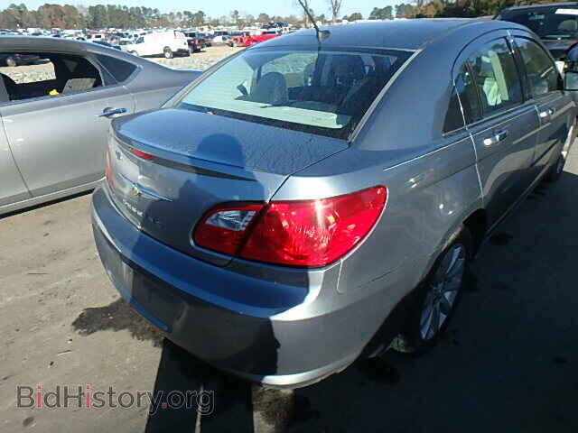 2010 CHRYSLER SEBRING - VIN: 1C3CC5FD6AN194666 - Фото 4