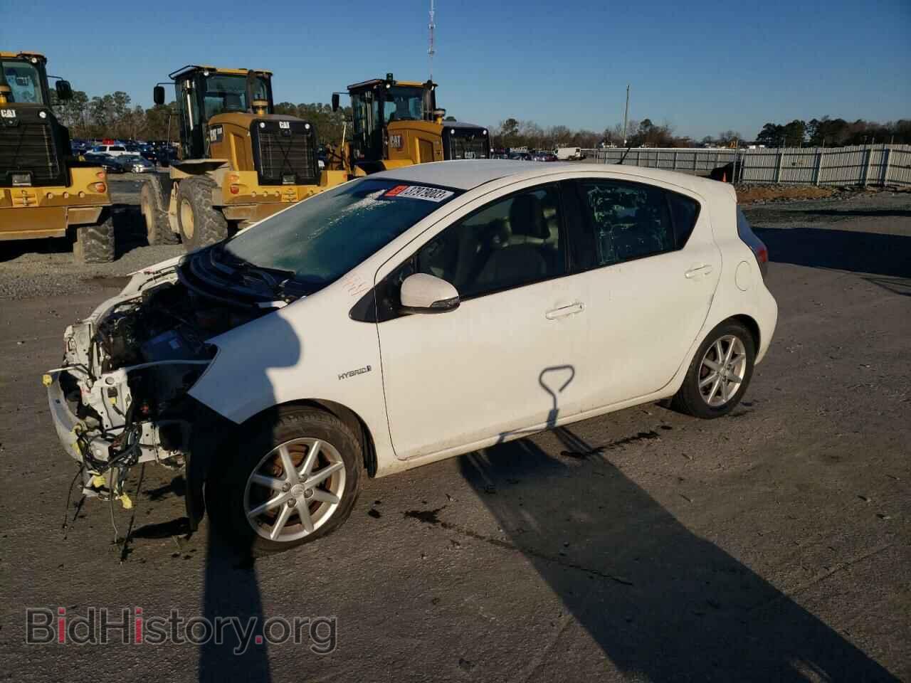 Фотография JTDKDTB35C1511479 - TOYOTA PRIUS 2012