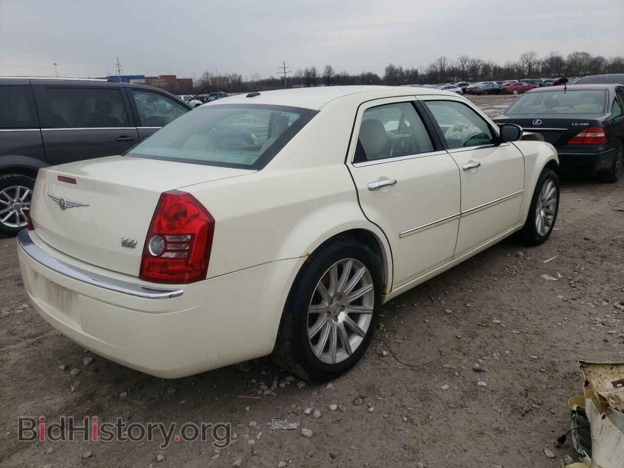 2009 CHRYSLER 300 - VIN: 2C3KA33V29H552644 - Фото 4