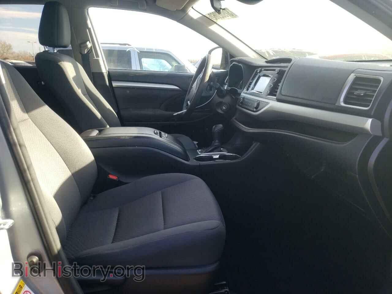 2018 TOYOTA HIGHLANDER - VIN: 5TDBZRFH8JS496583 - Фото 5