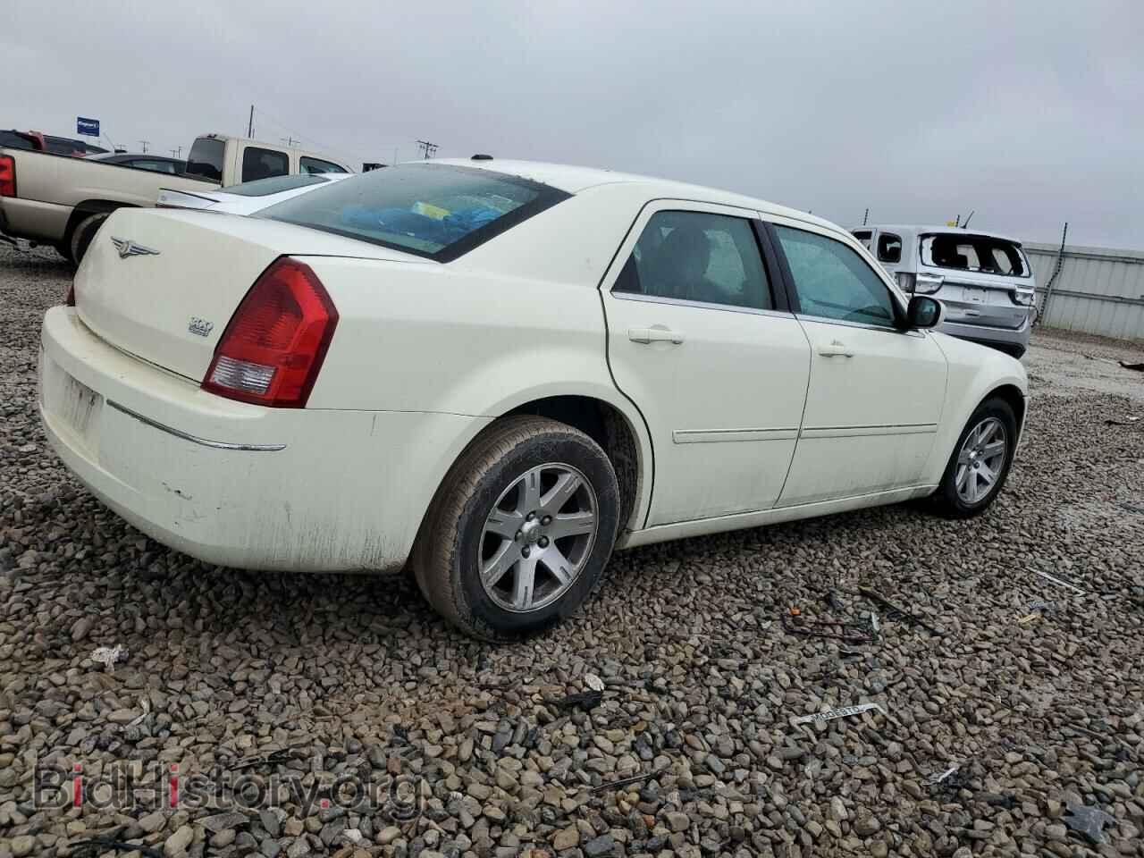 2007 CHRYSLER 300 - VIN: 2C3KA53G47H858447 - Фото 3