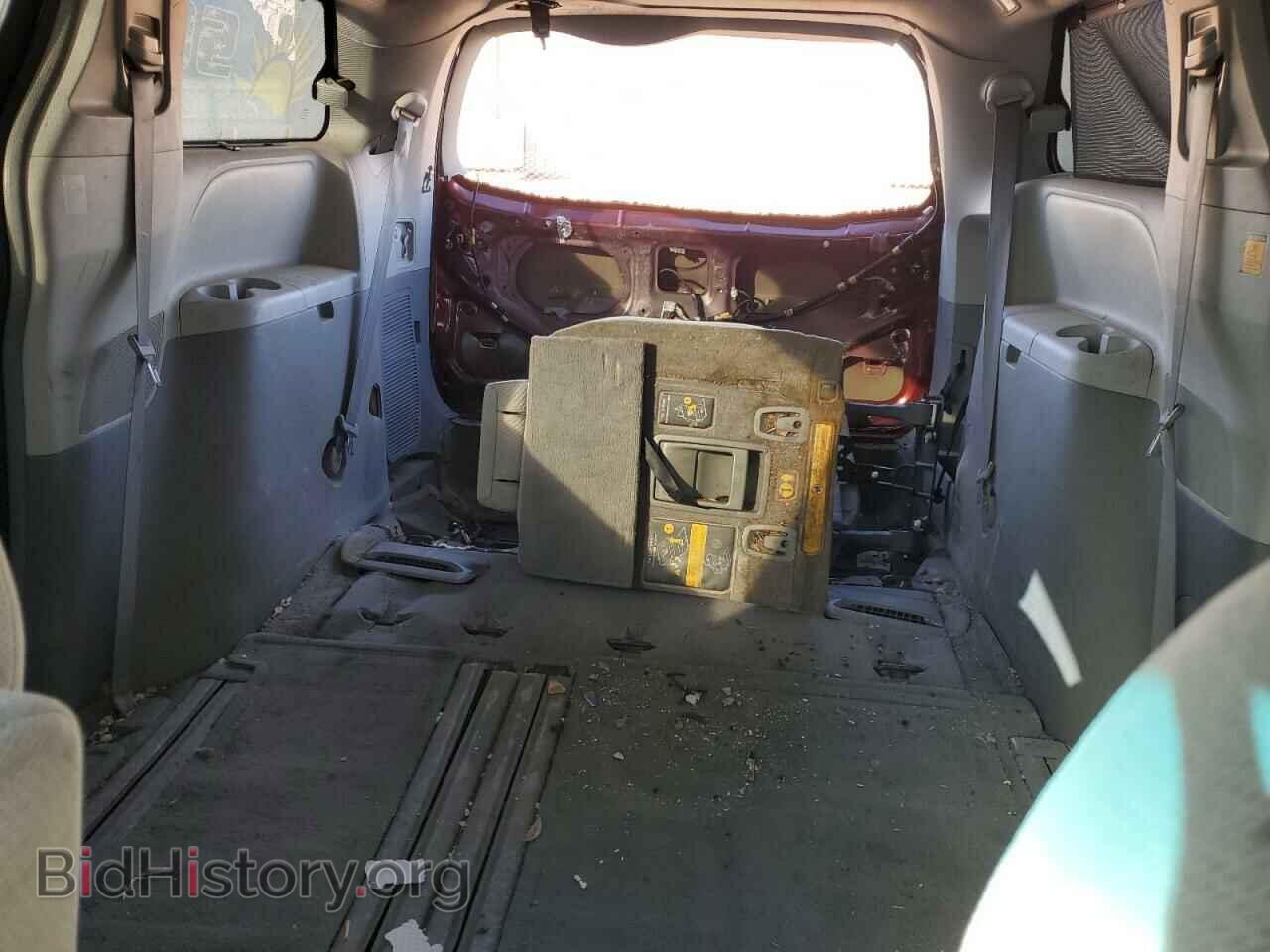 2011 TOYOTA All Models - VIN: 5TDKK3DC9BS048864 - Фото 10