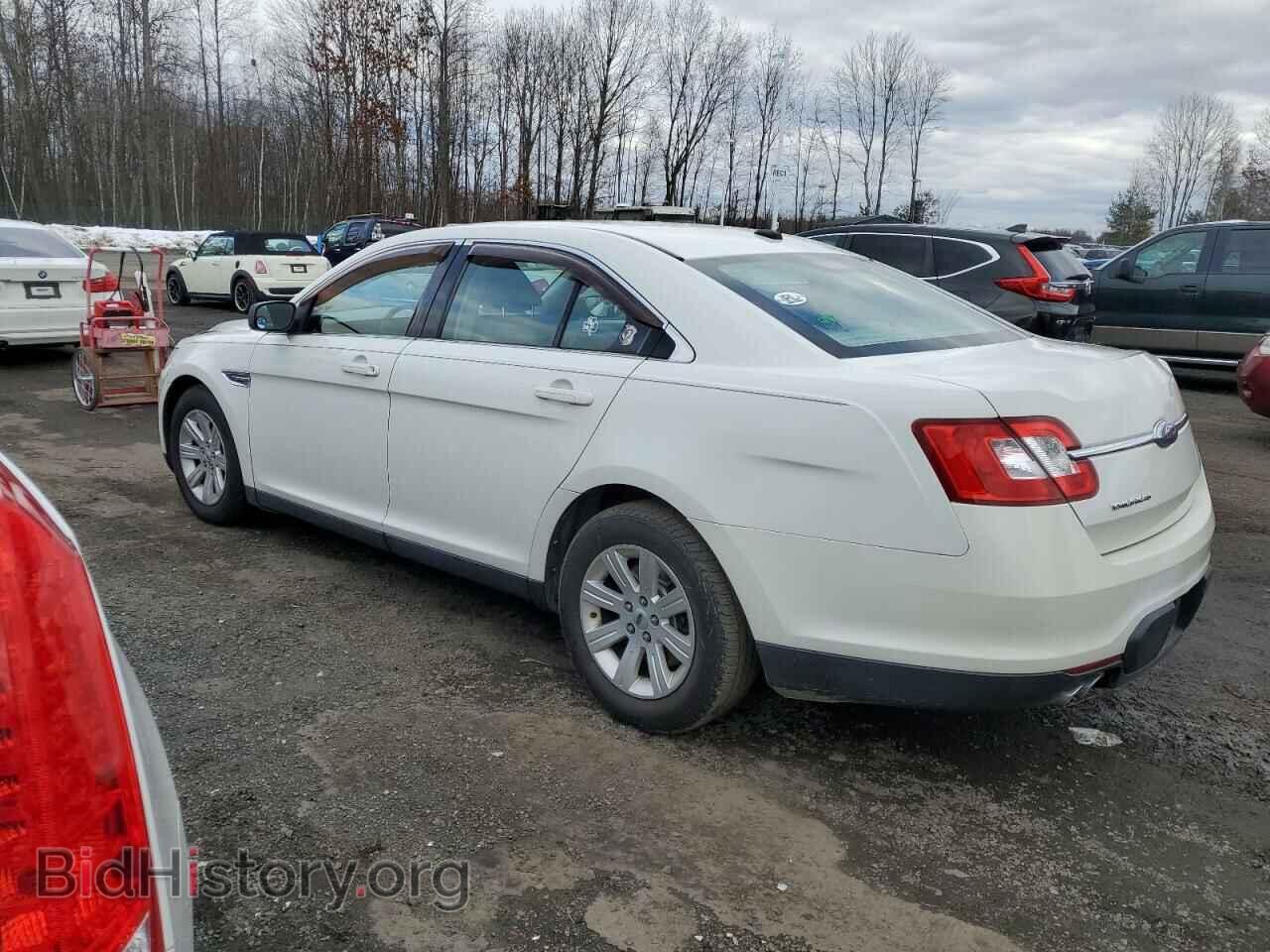 2010 FORD TAURUS - VIN: 1FAHP2DW2AG110992 - Фото 2