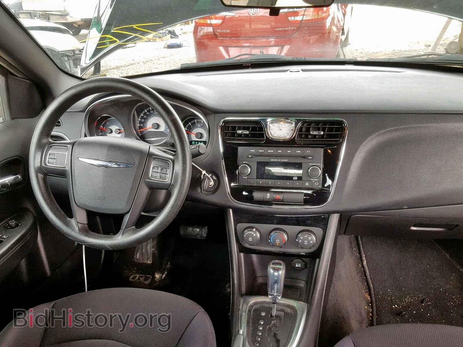 2012 CHRYSLER 200 - VIN: 1C3CCBABXCN281817 - Фото 9