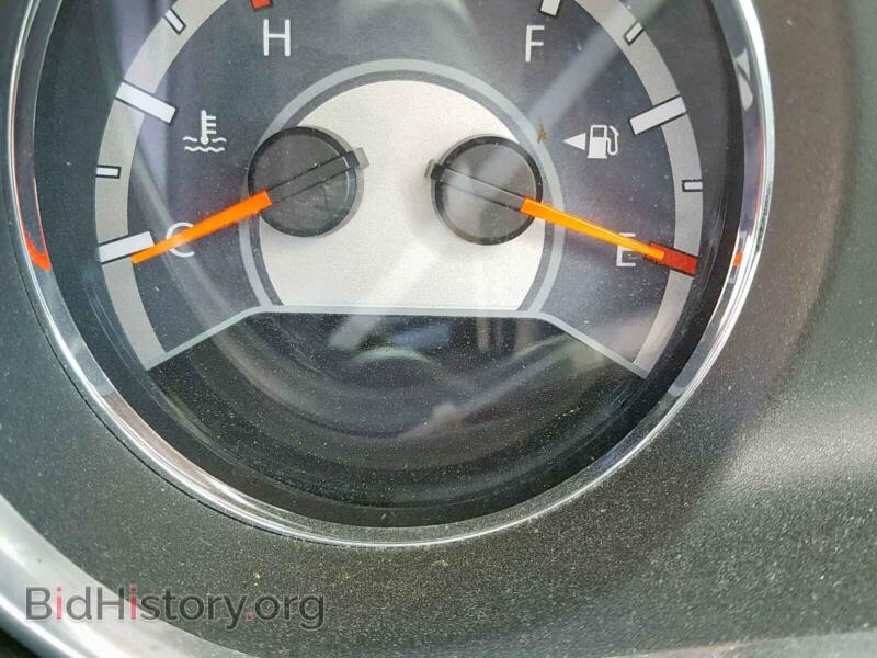 2012 Chrysler 200 (VIN 1C3CCBCB0CN284027) — photo 5 of 6