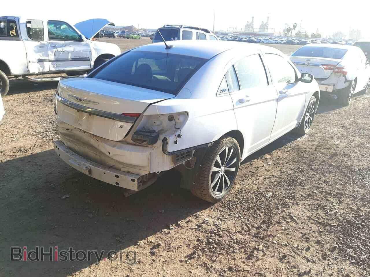 2013 CHRYSLER 200 - VIN: 1C3CCBBB5DN633394 - Фото 4