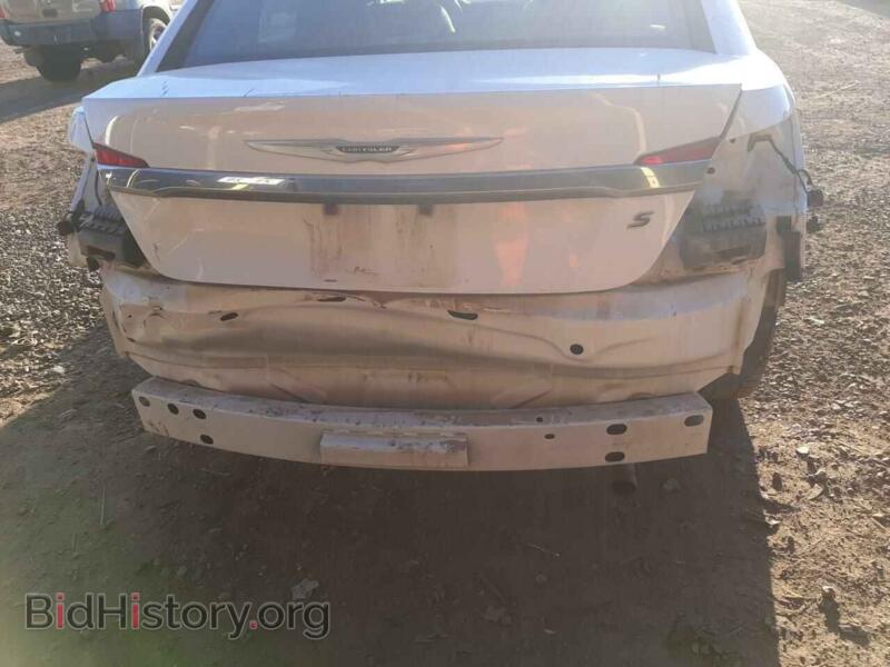 2013 Chrysler 200 (VIN 1C3CCBBB5DN633394) — photo 9 of 10