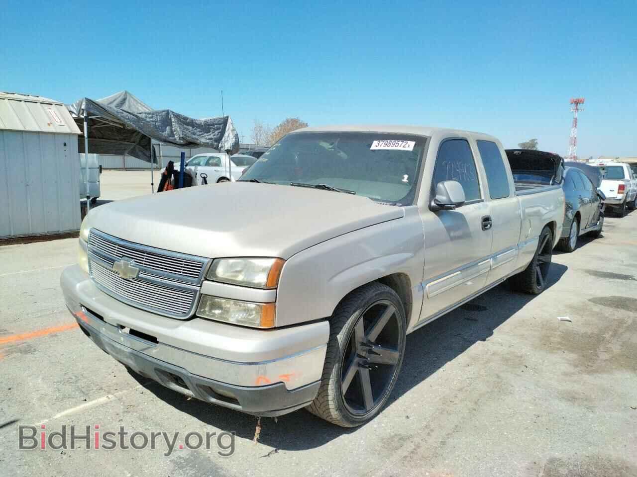 2007 CHEVROLET SILVERADO - VIN: 1GCEC19VX7Z175380 - Фото 2
