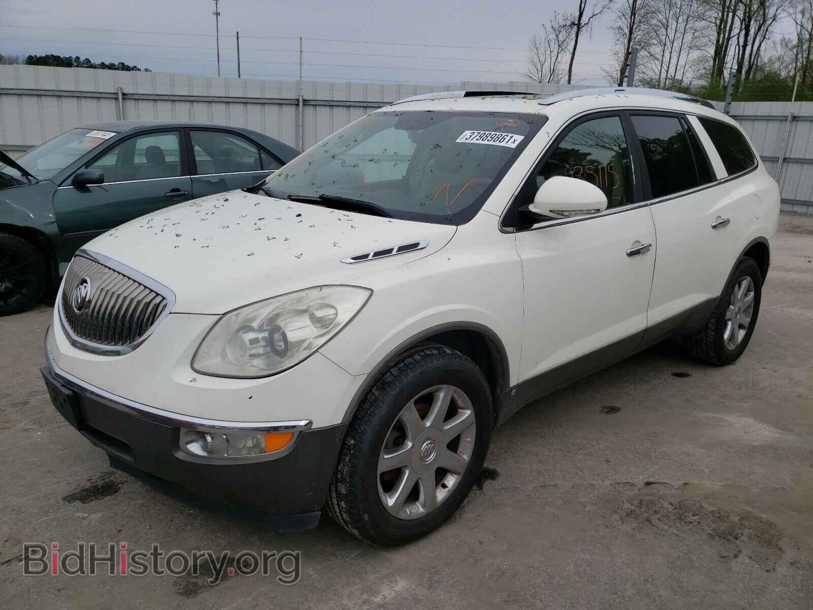 2008 BUICK ENCLAVE - VIN: 5GAEV23708J213212 - Фото 2