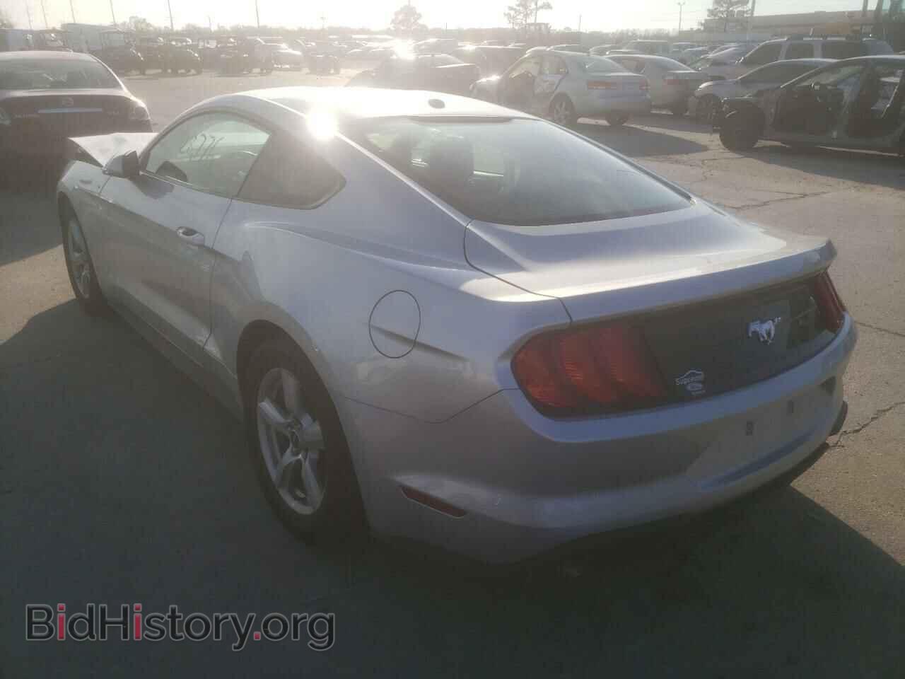 2019 FORD MUSTANG - VIN: 1FA6P8TH4K5193870 - Фото 3