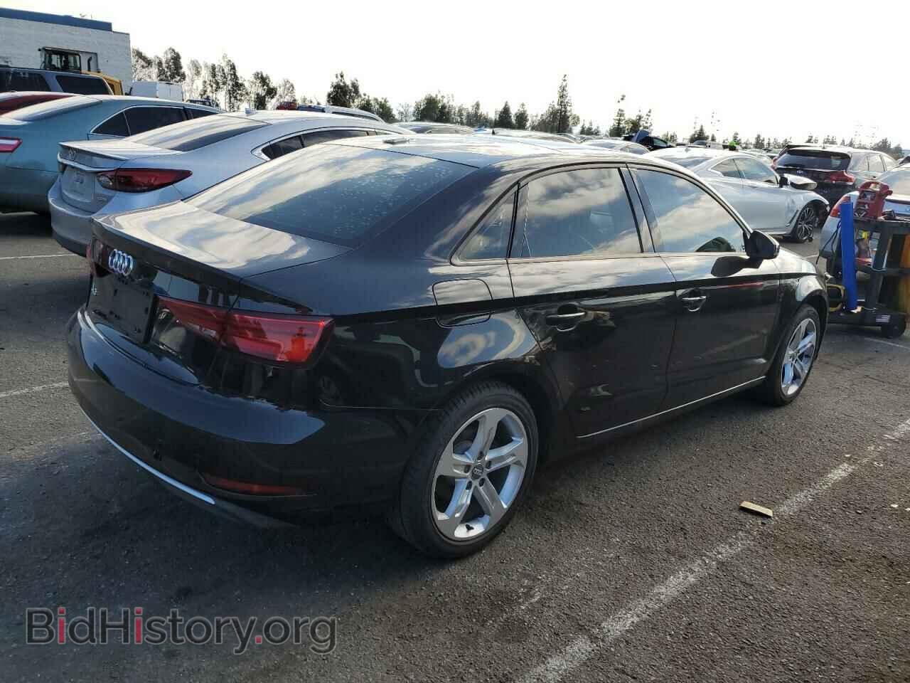 2017 AUDI A3 - VIN: WAUAUGFF5H1054572 - Фото 3