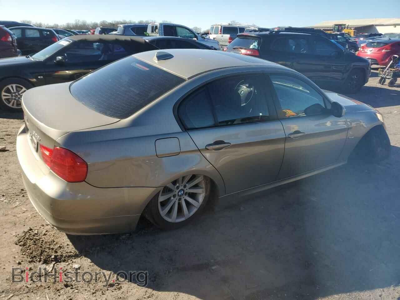 2011 BMW 3 SERIES - VIN: WBAPH7C52BE461842 - Фото 3