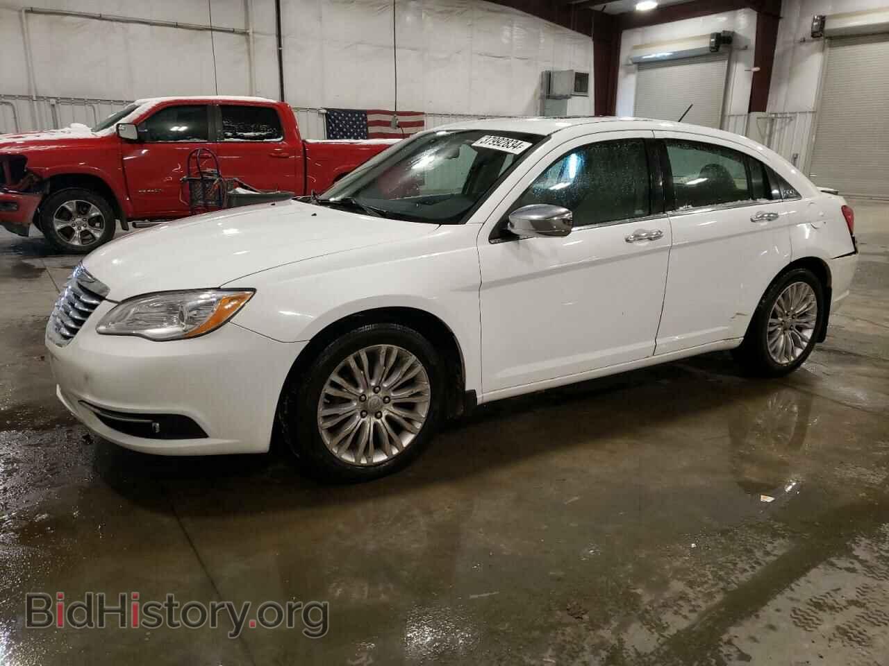 Photo 1C3BC2FB5BN599475 - CHRYSLER 200 2011