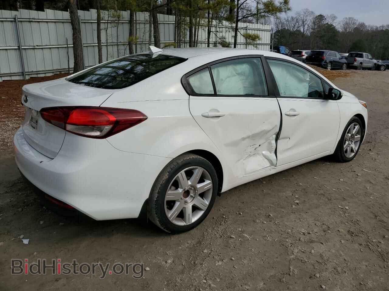 2017 KIA FORTE - VIN: 3KPFK4A74HE110382 - Фото 3