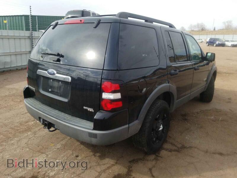 2006 Ford EXPLORER (VIN 1FMEU63E96UA65446) — photo 4 of 10