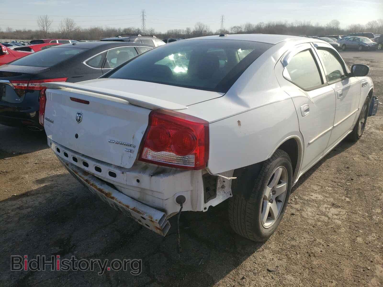 2010 DODGE CHARGER - VIN: 2B3CA3CV6AH290603 - Фото 4