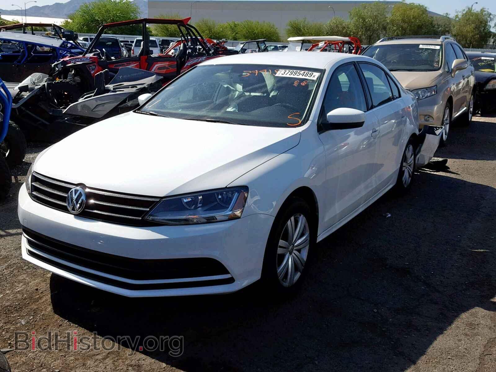 2017 VOLKSWAGEN JETTA - VIN: 3VW2B7AJ0HM400049 - Photo 2