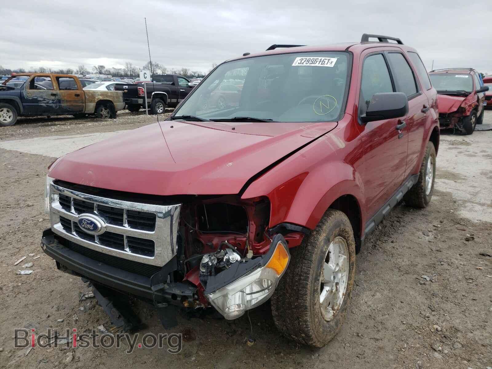 2011 FORD ESCAPE - VIN: 1FMCU0D77BKB22253 - Фото 2