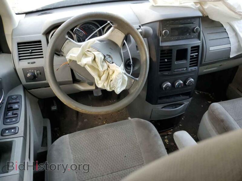 2010 Dodge CARAVAN (VIN 2D4RN4DE6AR204639) — photo 8 of 13