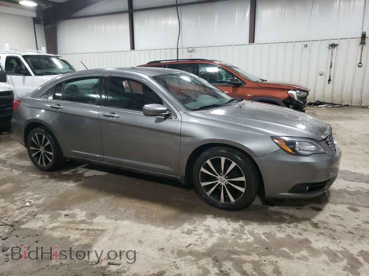 2013 CHRYSLER 200 - VIN: 1C3CCBBG0DN738775 - Фото 4