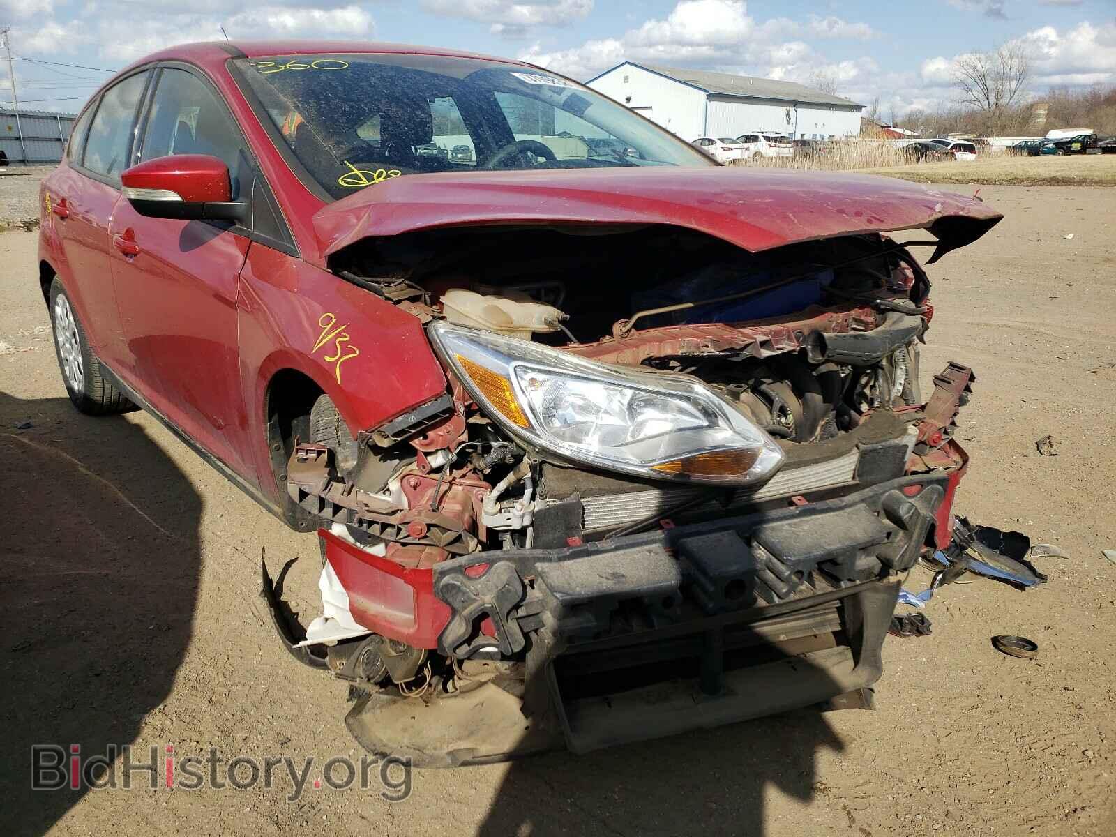 Photo 1FAHP3K26CL104628 - FORD FOCUS 2012