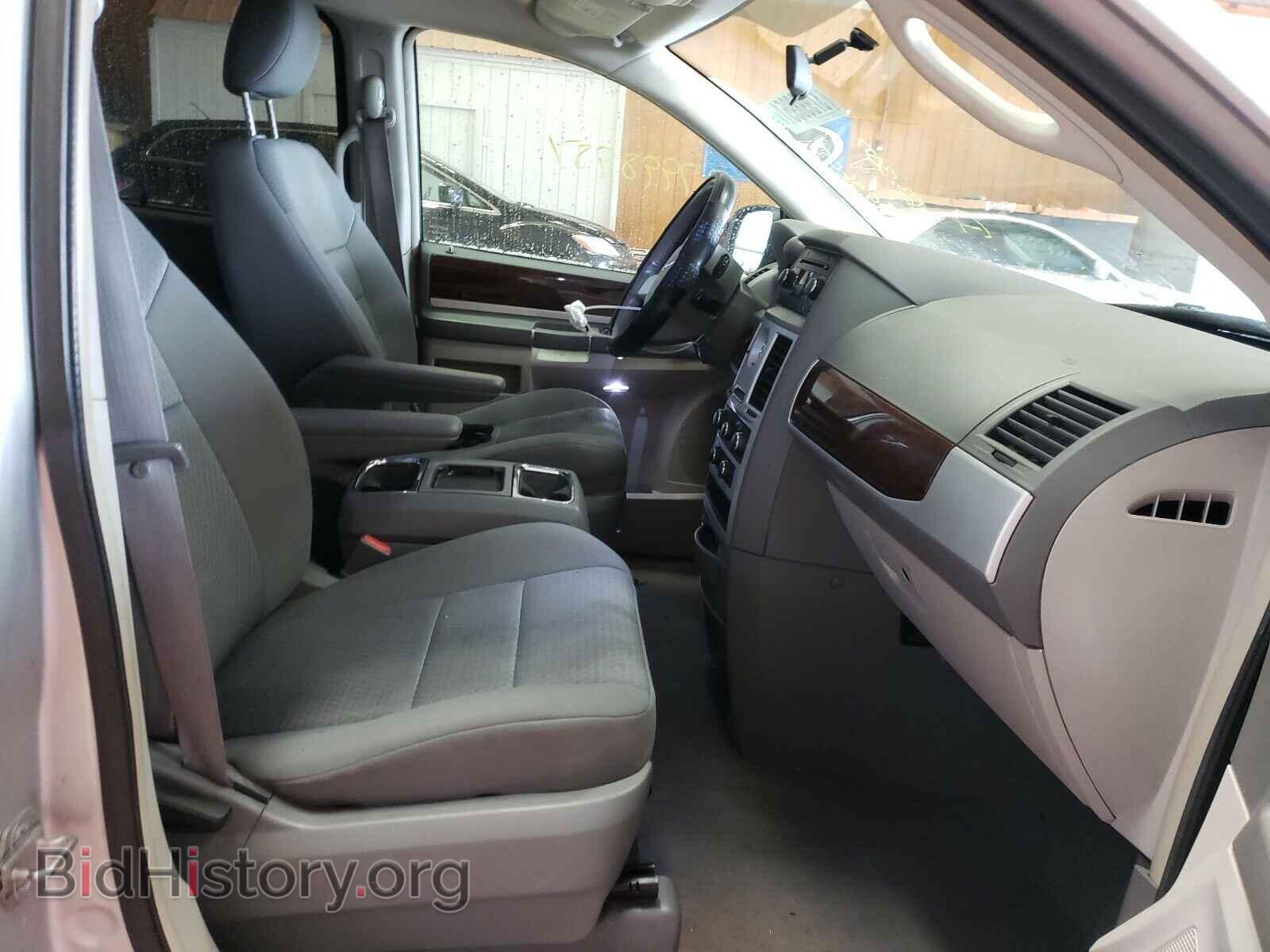 2010 CHRYSLER MINIVAN - VIN: 2A4RR5D10AR193605 - Фото 5