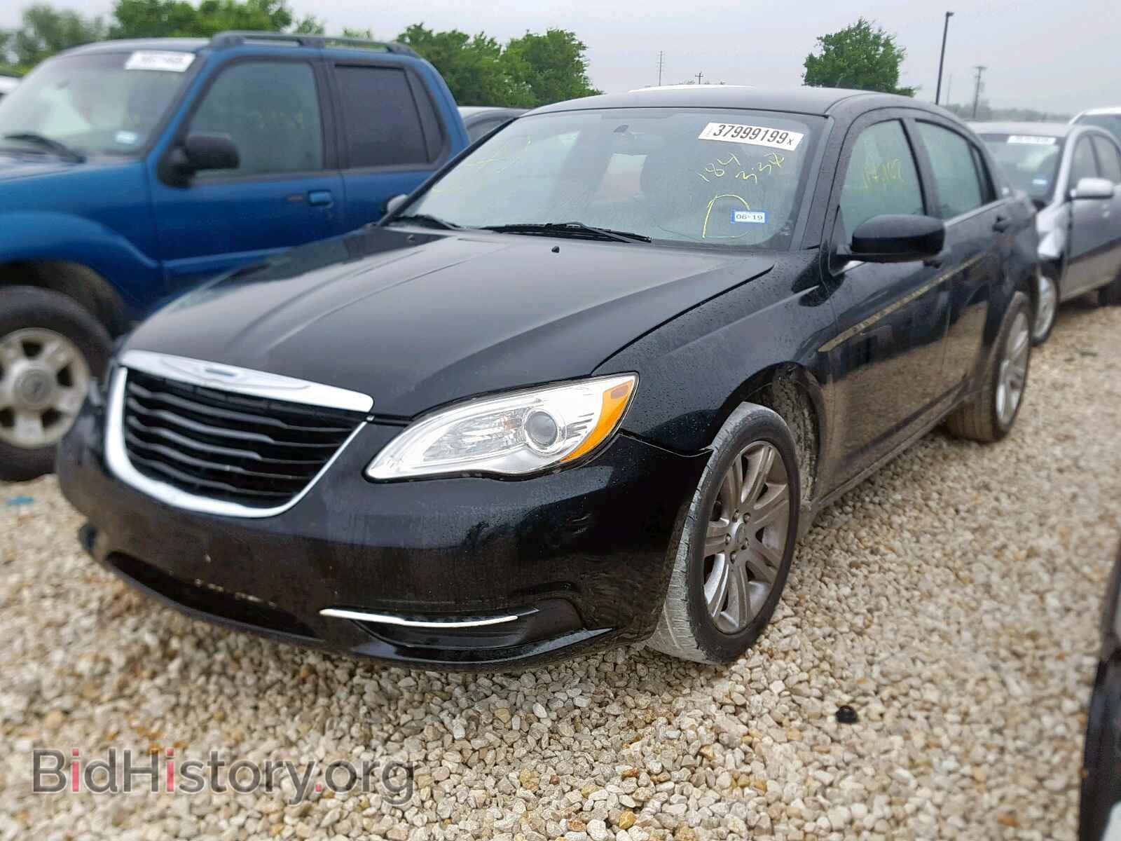 2012 CHRYSLER 200 - VIN: 1C3CCBAB1CN184330 - Фото 2
