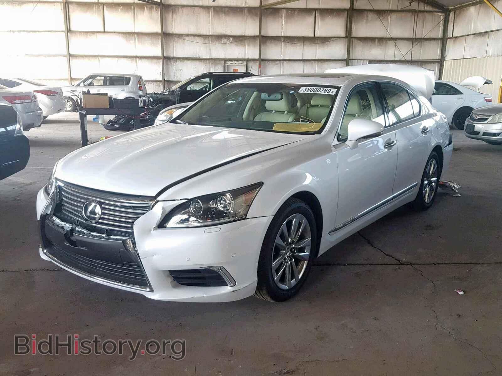 2014 LEXUS LS460 - VIN: JTHBL5EF0E5125082 - Photo 2