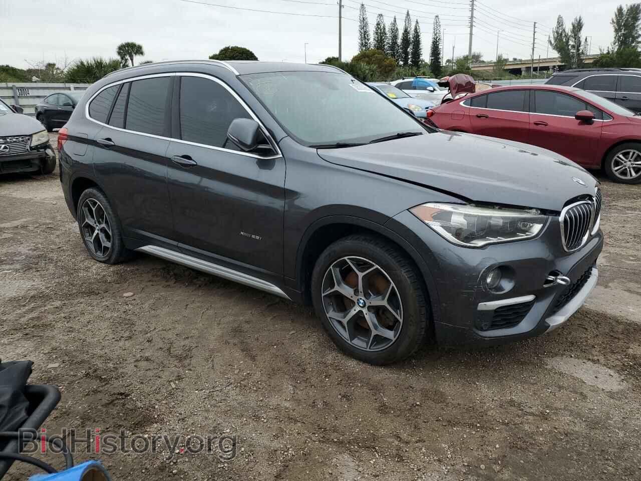 2017 BMW X1 - VIN: WBXHT3C3XH5F71789 - Фото 4