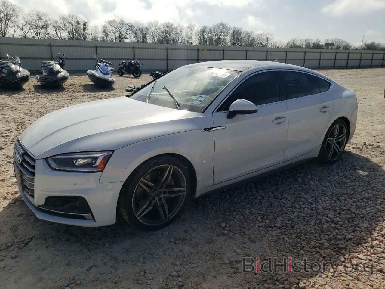 Photo WAUFNCF52JA059608 - AUDI A5 2018