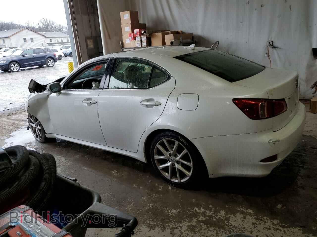 2011 LEXUS IS - VIN: JTHCF5C28B5046895 - Фото 2