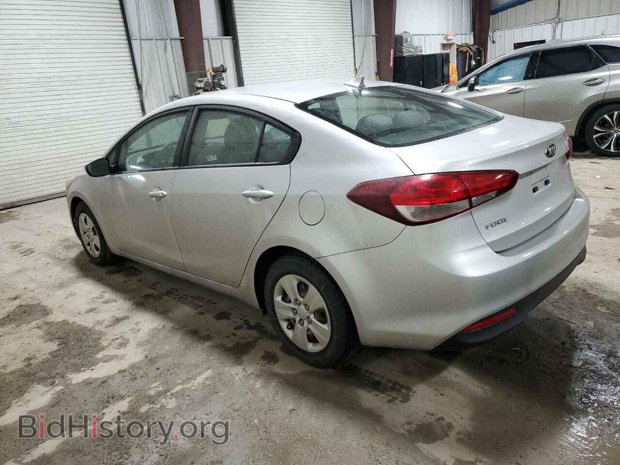 2017 KIA FORTE - VIN: 3KPFL4A70HE066975 - Фото 2