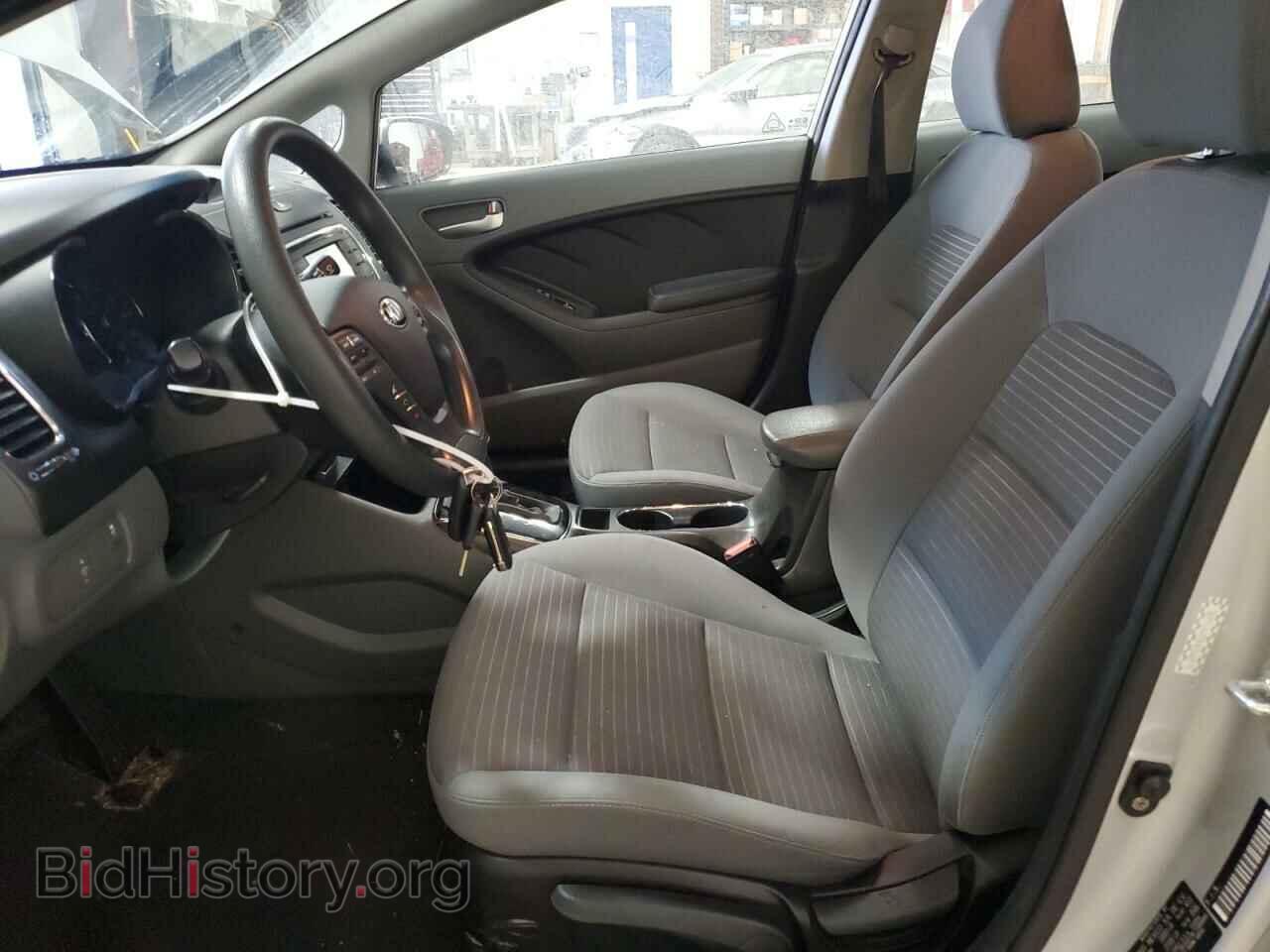 2017 KIA FORTE - VIN: 3KPFL4A70HE066975 - Фото 7