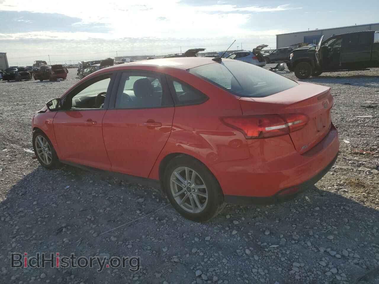 2016 FORD FOCUS - VIN: 1FADP3F29GL202910 - Фото 2