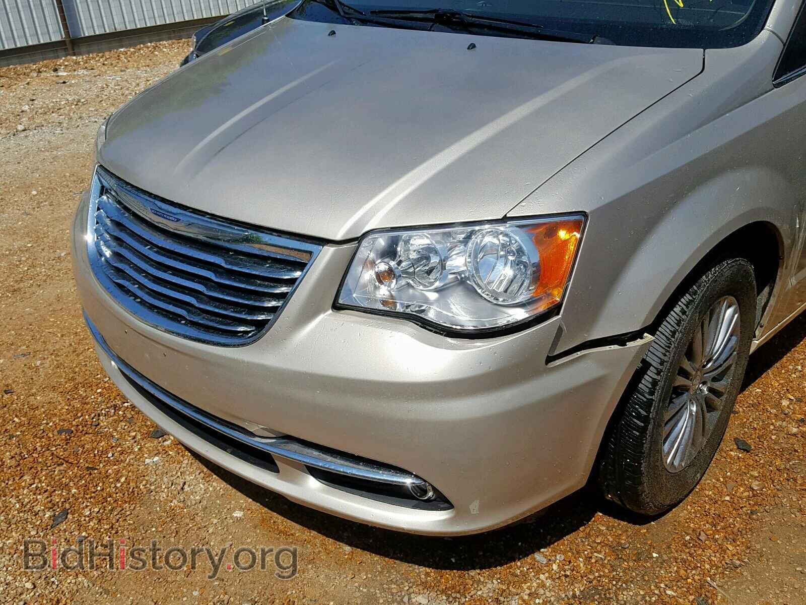 2015 CHRYSLER TOWN & COU - VIN: 2C4RC1BG2FR663003 - Фото 9