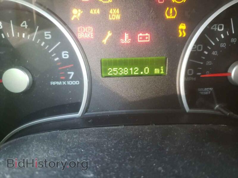 2008 Ford EXPLORER (VIN 1FMEU73E98UB29638) — photo 8 of 10