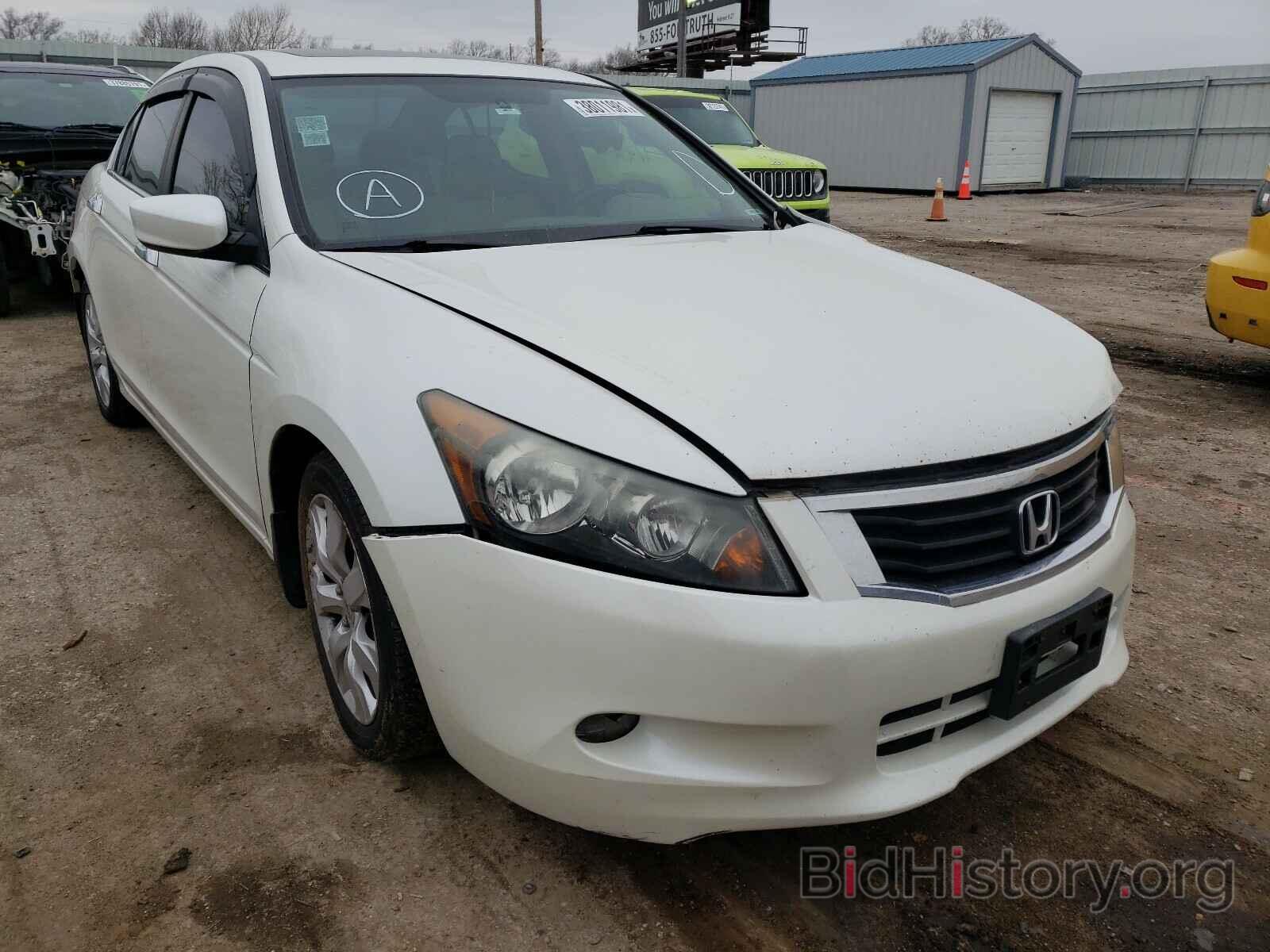 Photo 1HGCP36848A040242 - HONDA ACCORD 2008