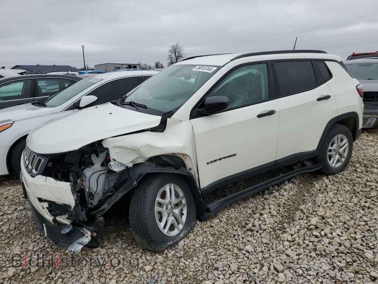 Фотография 3C4NJDAB0HT645692 - JEEP COMPASS 2017