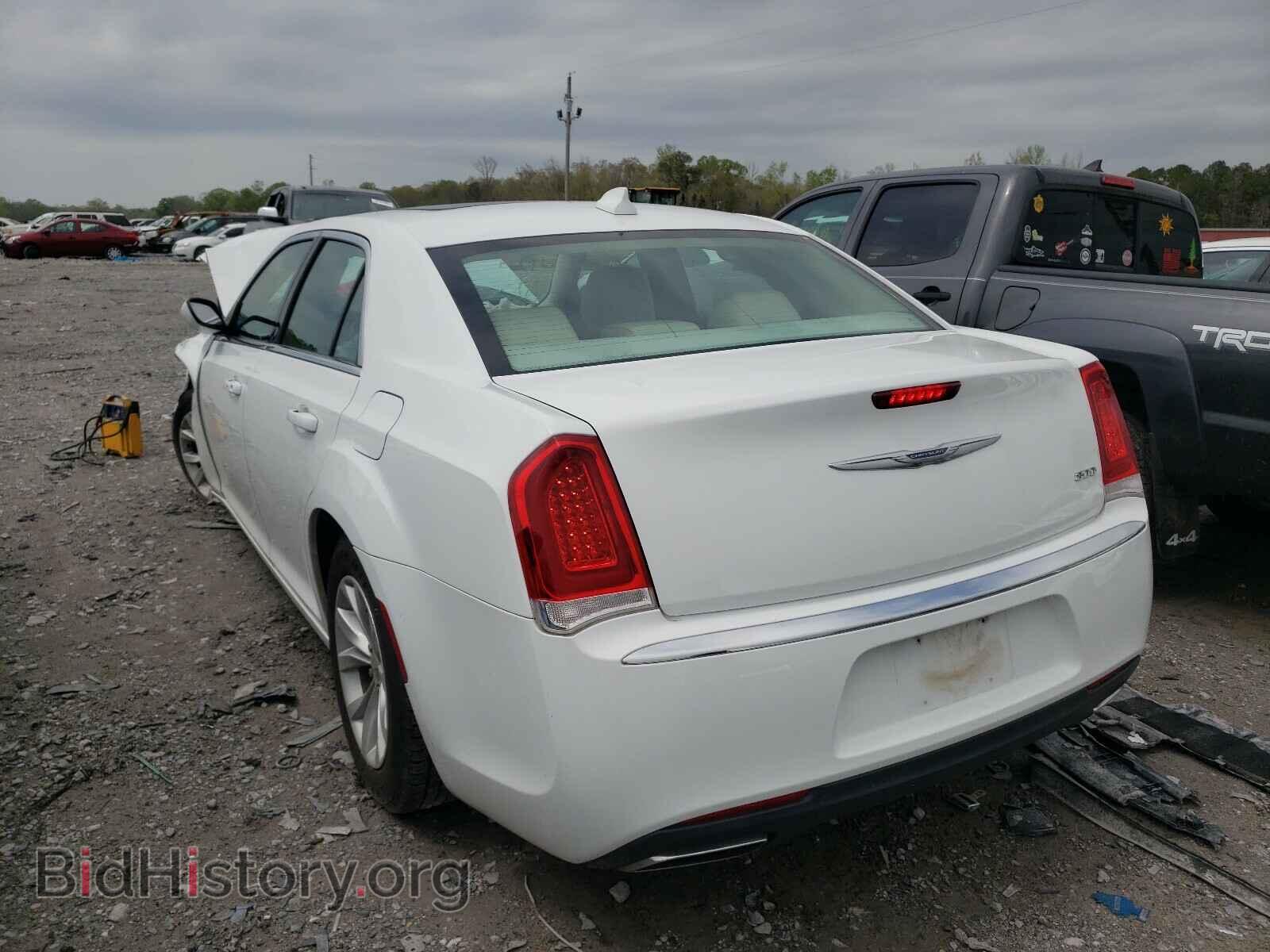 2016 CHRYSLER 300 - VIN: 2C3CCAAG3GH123422 - Фото 3