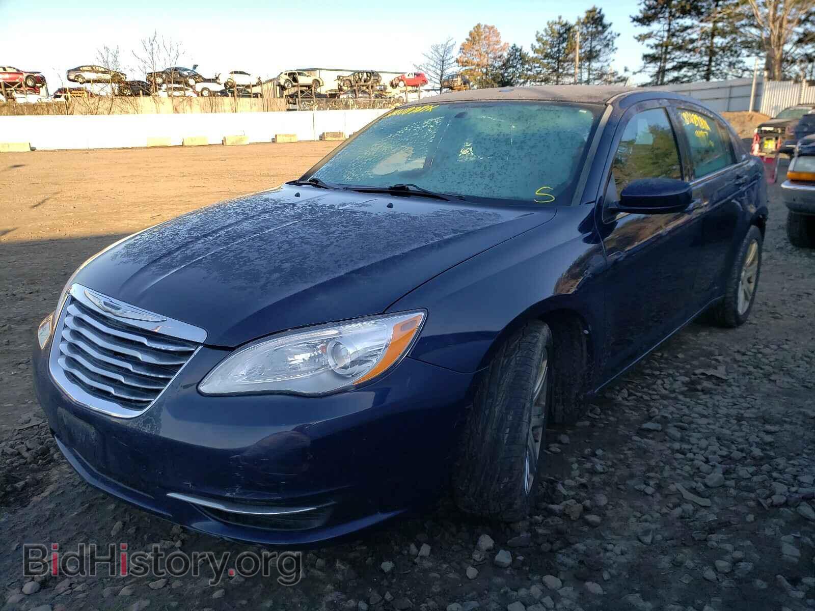 2013 CHRYSLER 200 - VIN: 1C3CCBAB1DN698146 - Фото 2