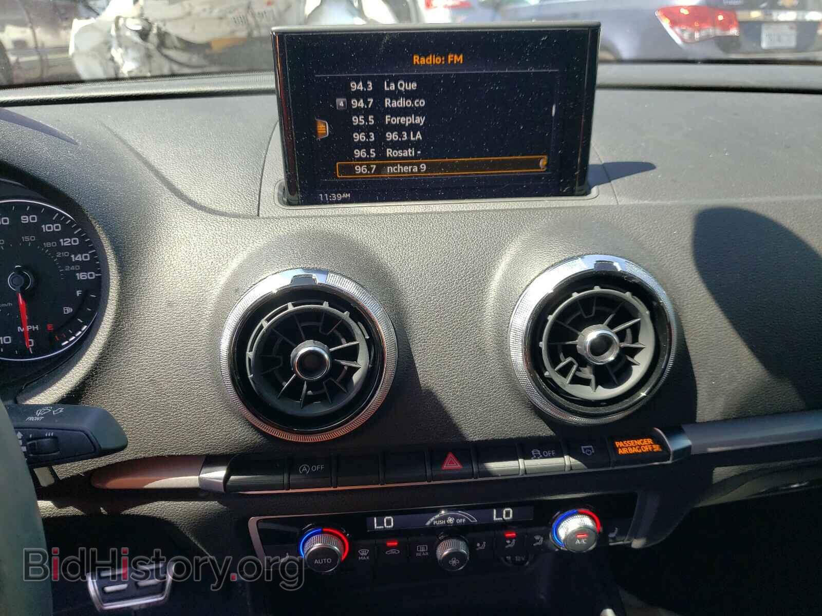 2018 AUDI A3 - VIN: WAUAUGFF9J1056783 - Фото 9